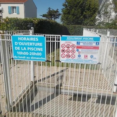 Ferienhaus L Azuree En Front De Port-des-Barques